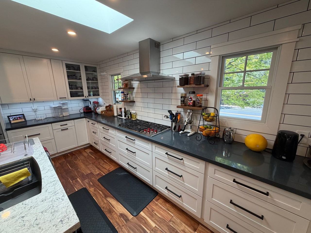 954 Acalanes Rd - Photo 6 of 24