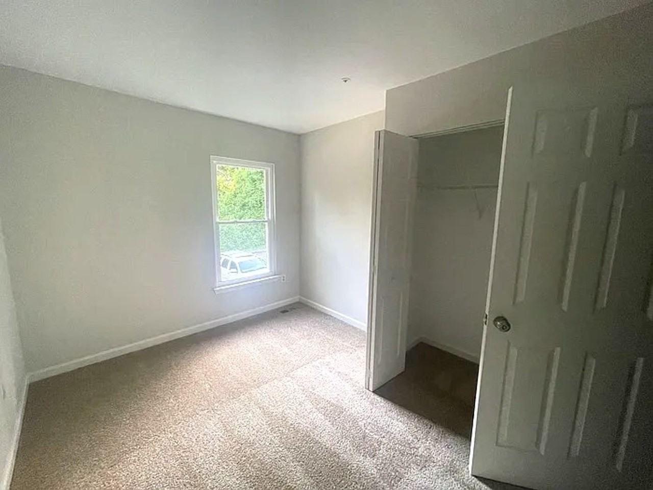 116 S Rock Glen Rd - Photo 5 of 13