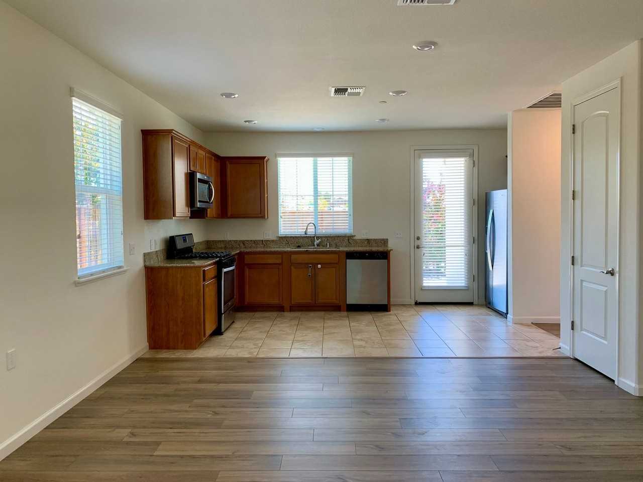 1900 Monroe Ct #100 - Photo 2 of 29