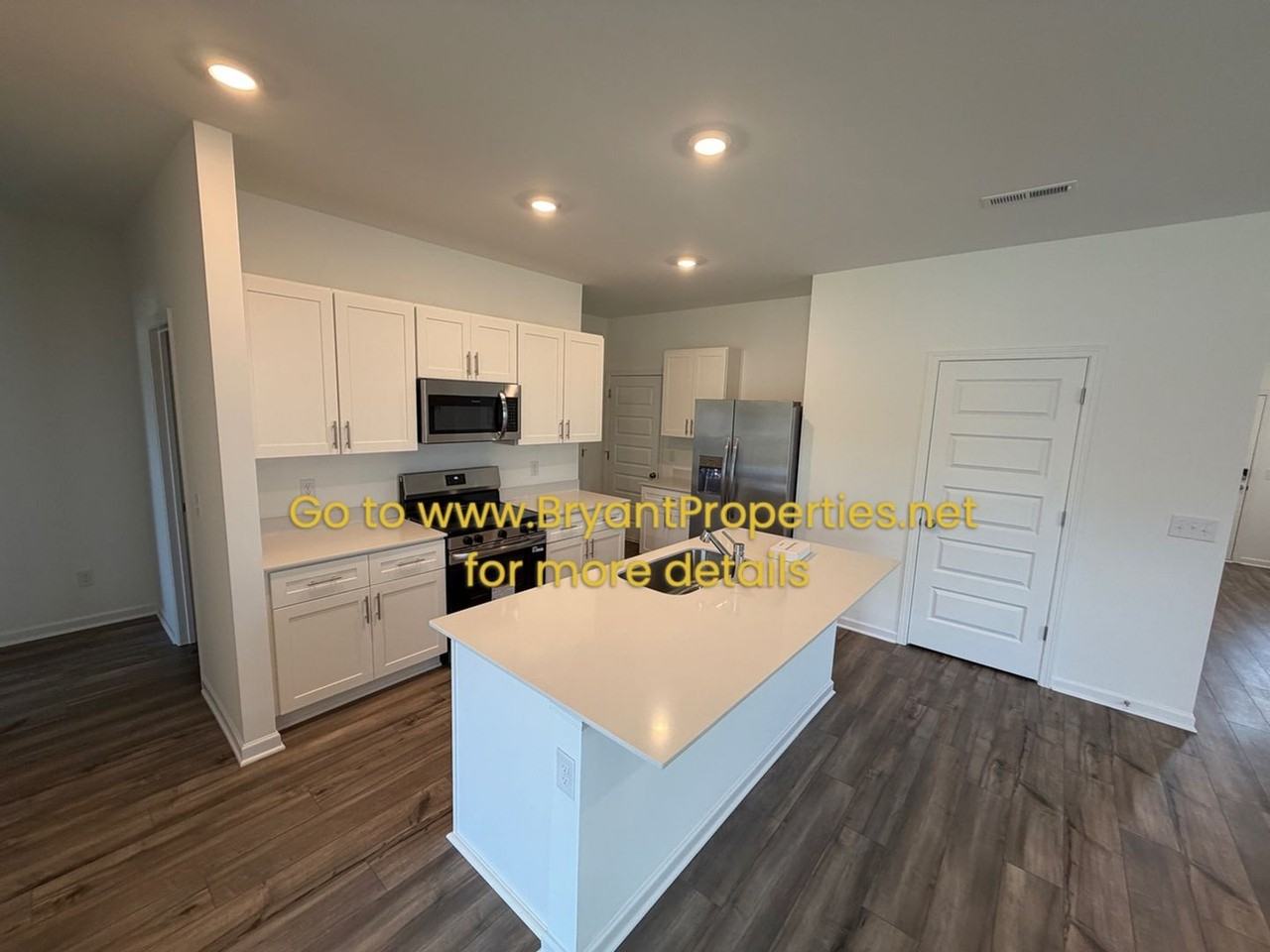 901 Parkside Blvd - Photo 6 of 29