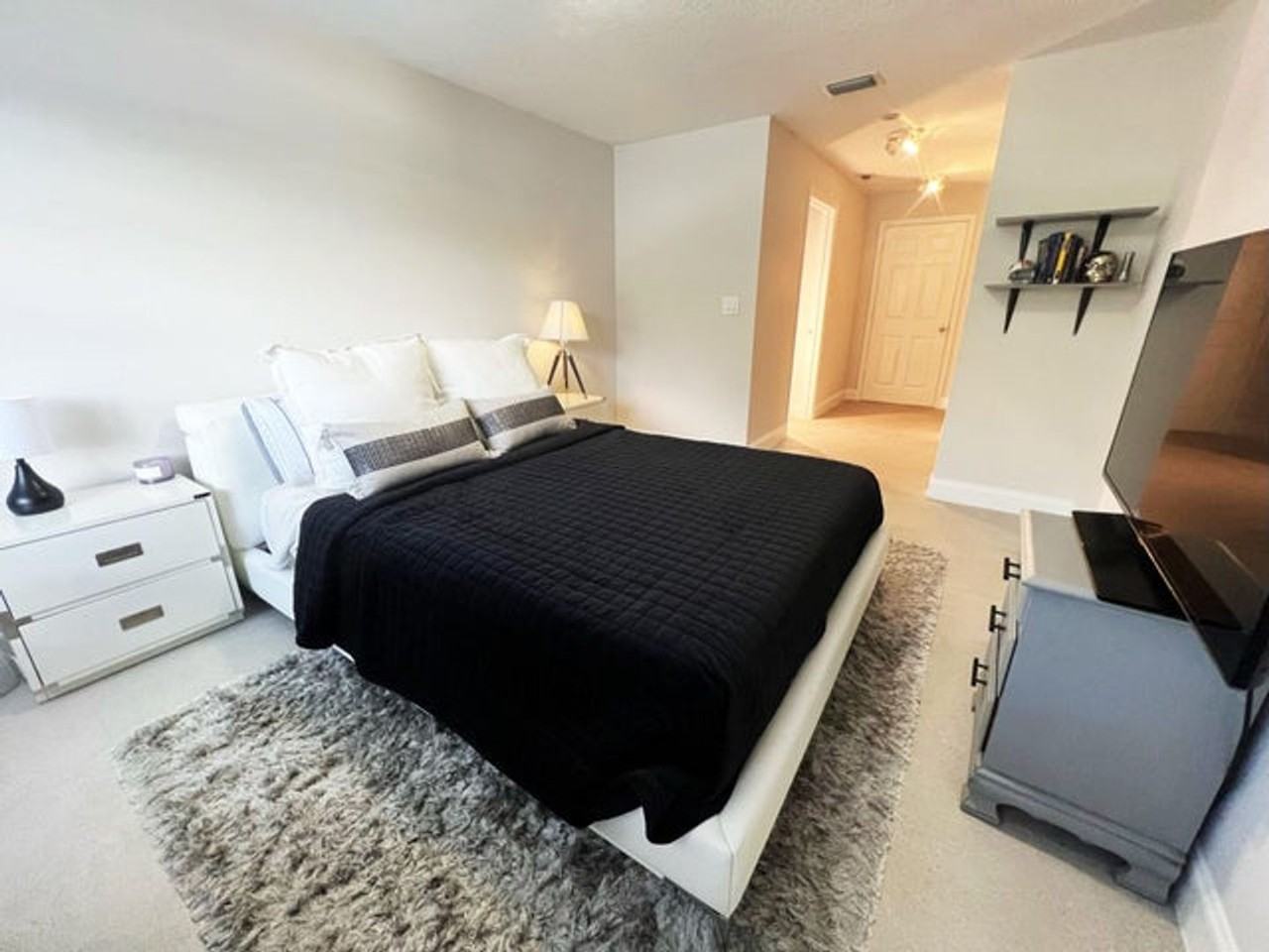 235 City View Dr - Photo 5 of 10