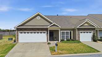 211 Louisville Dr - Photo 1 of 1