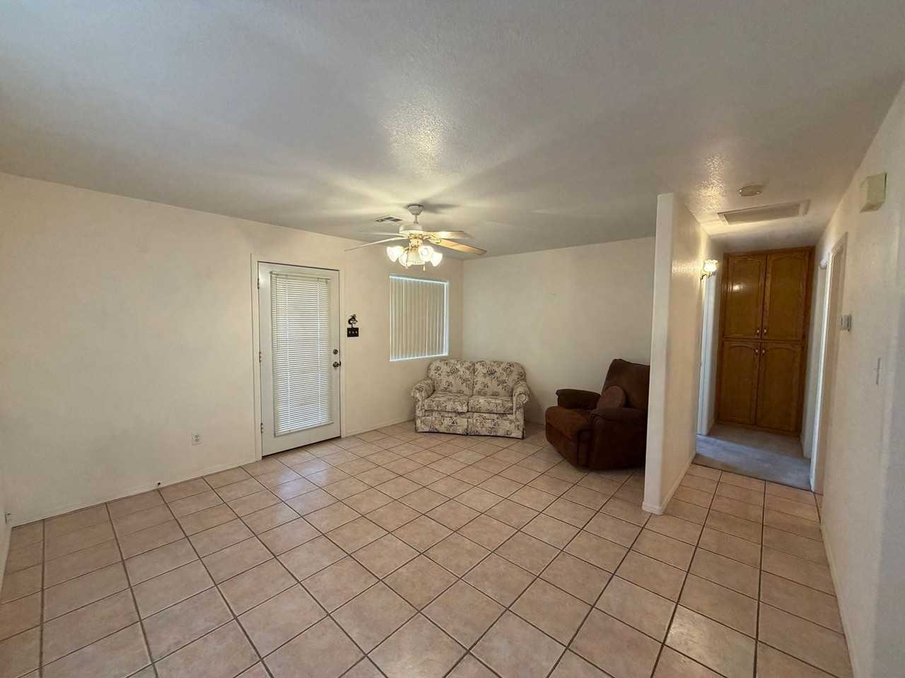 13613 E 52nd St - Photo 7 of 22