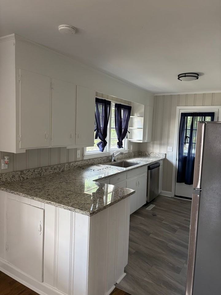 4109 Edwards Rd - Photo 4 of 18