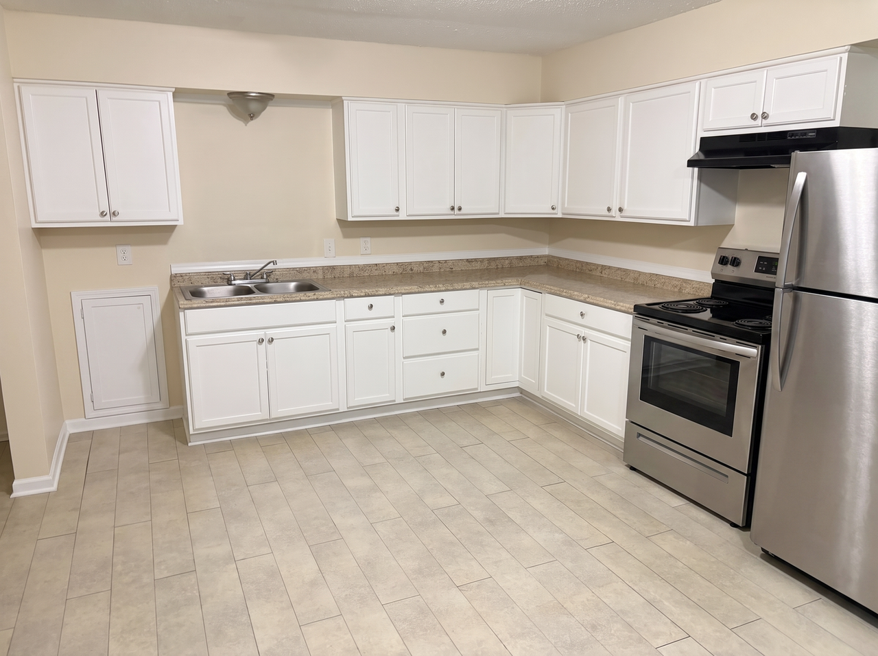 812 Leacrest Ave - Photo 3 of 12