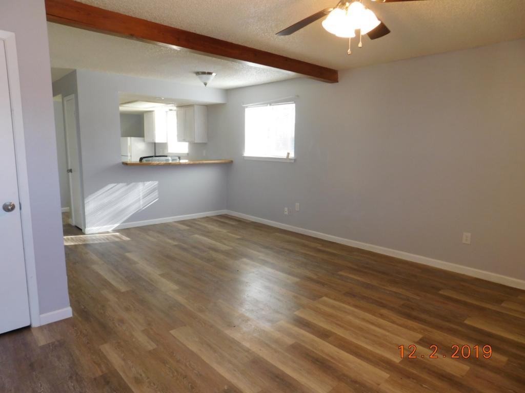 910 N 7th St #B - Photo 5 of 20