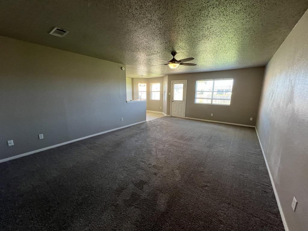 4115 Mustang Dr - Photo 4 of 33