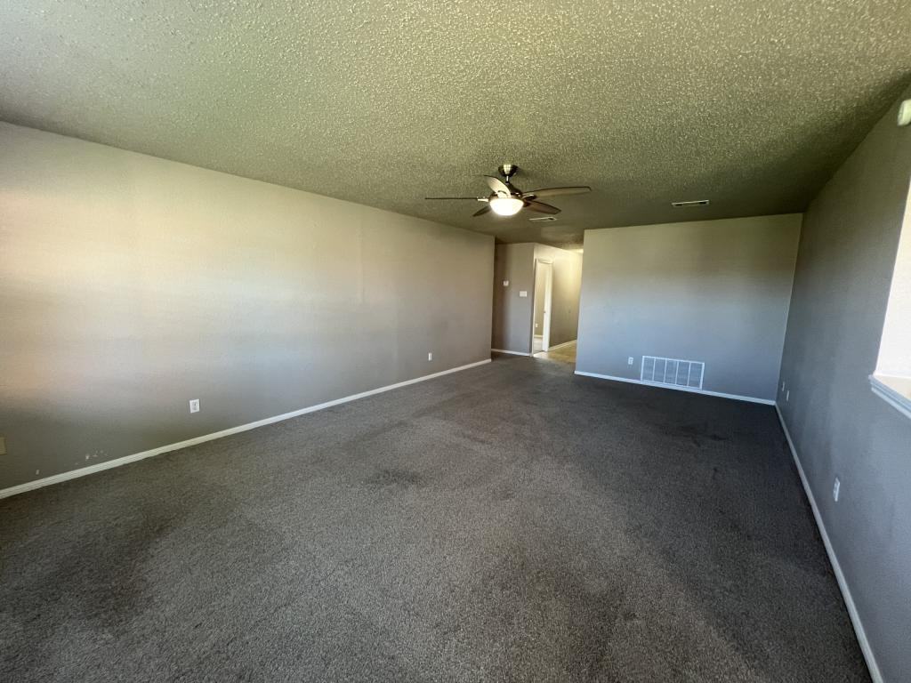 4115 Mustang Dr - Photo 6 of 33