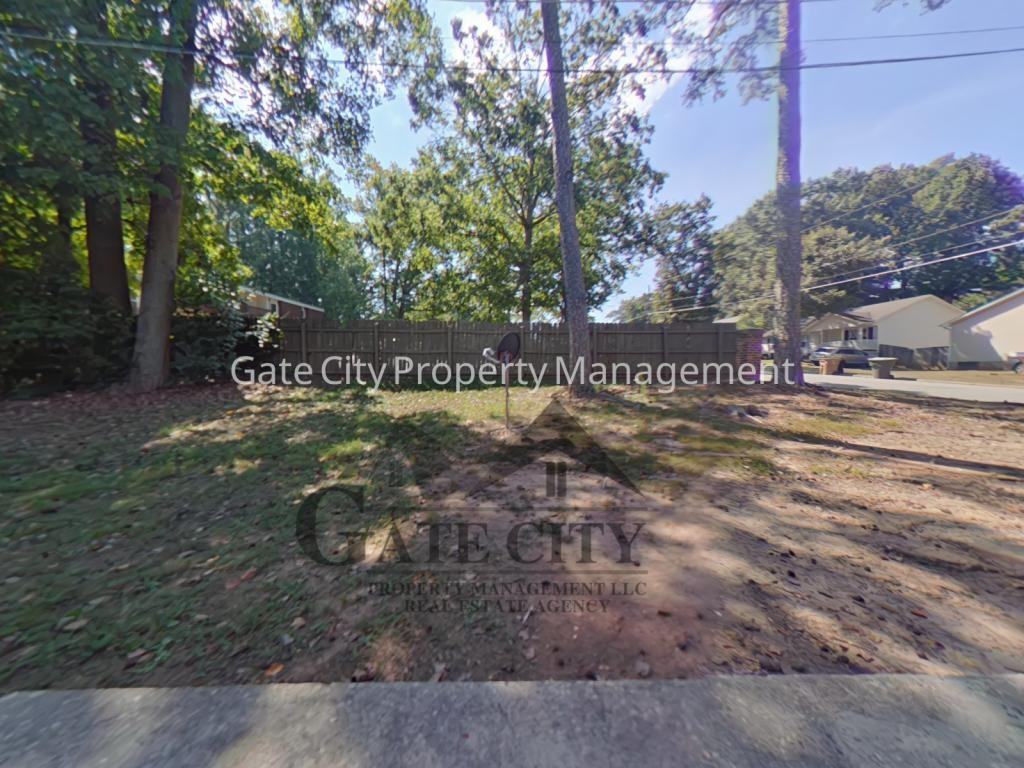 2021 Maywood St Apt A - Photo 7 of 7