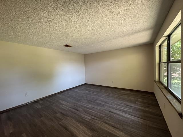 514 Nimrod Rd - Photo 2 of 16