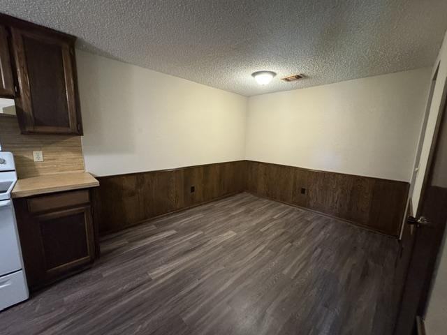 514 Nimrod Rd - Photo 7 of 16