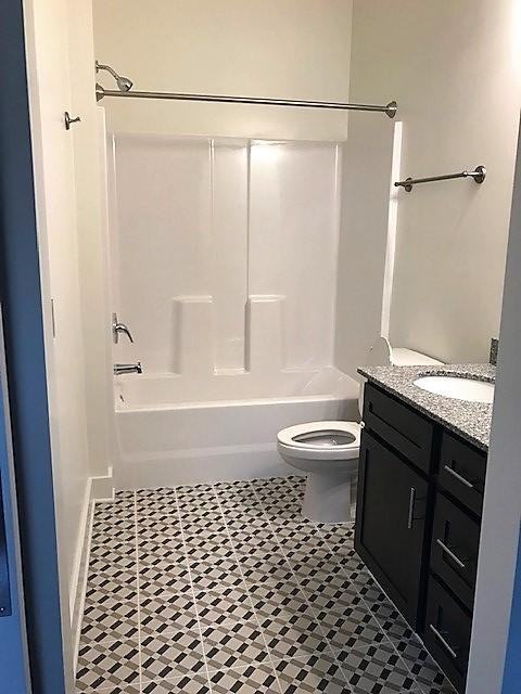 127 N Greene St Apt 401 - Photo 5 of 9