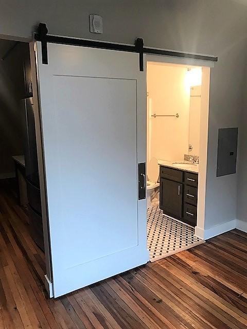 127 N Greene St Apt 401 - Photo 6 of 9