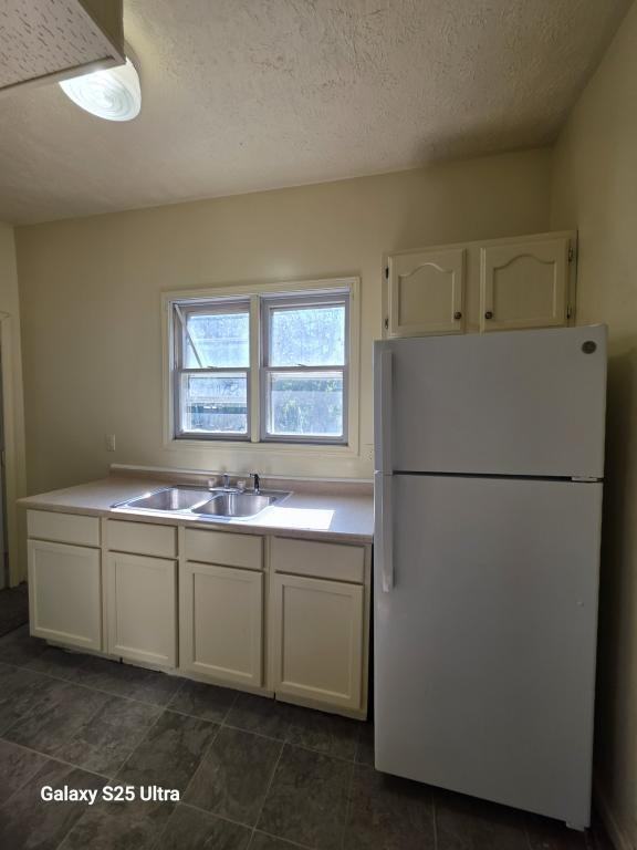 319 N Delphos St - Photo 6 of 11