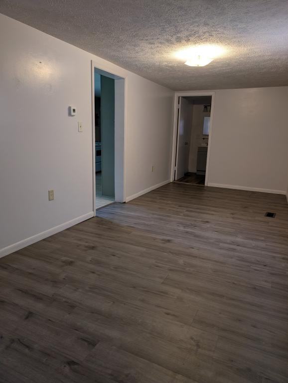 711 N Webster St - Photo 2 of 10