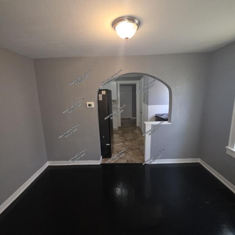 1918 S Willow Ave - Photo 7 of 26
