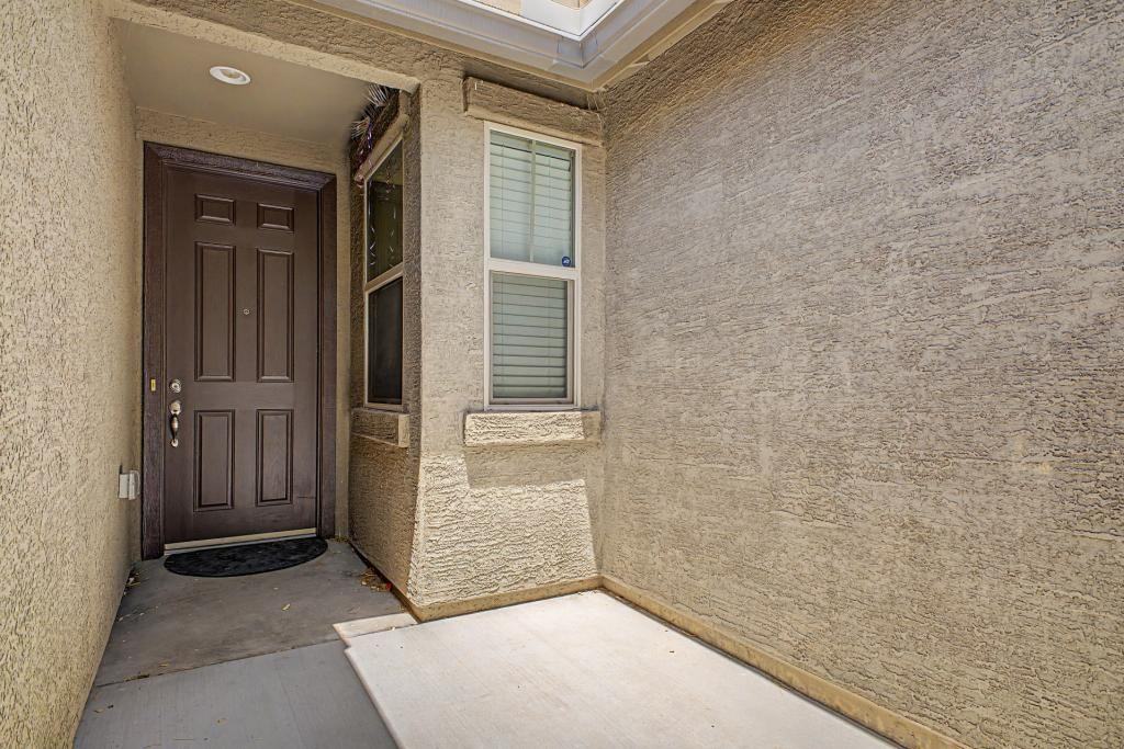 16878 S Eva Ave - Photo 3 of 34