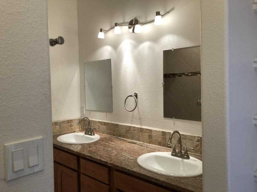 1703 Lomas Blvd Nw Unit E - Photo 7 of 12