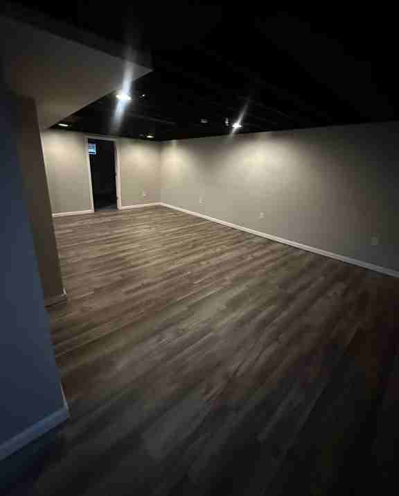1945 Jenkee Ave - Photo 5 of 17