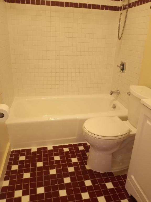 1501 Chapel St - Photo 6 of 6