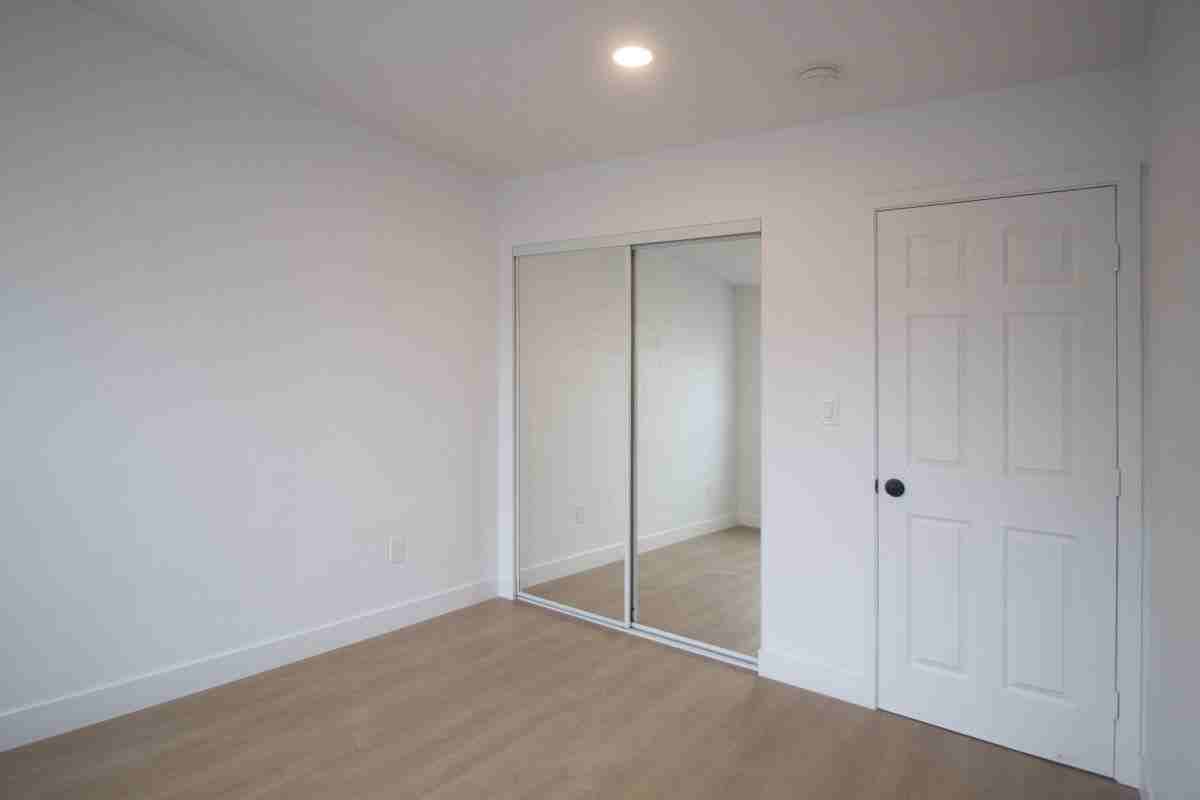 2216 Continental Ave ##B - Photo 5 of 7