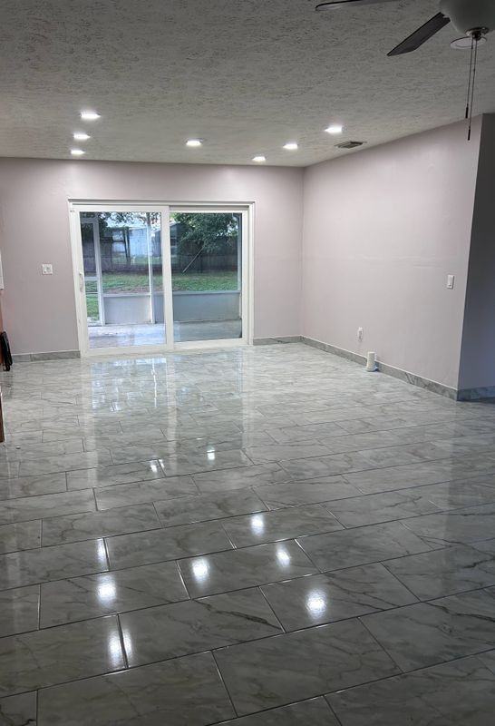 933 Sw Dalton Ave - Photo 3 of 3