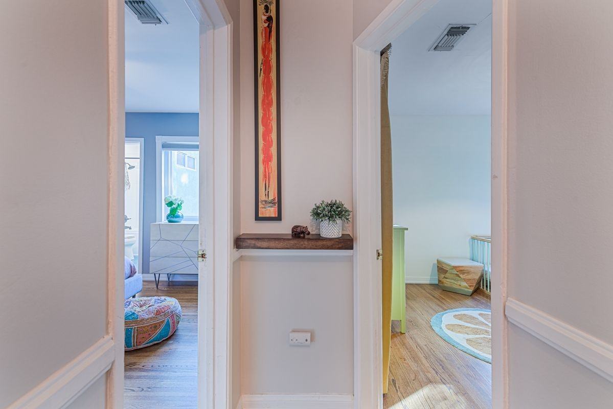 16604 Gilmore St - Photo 3 of 20