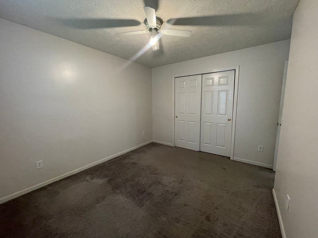 1058 Sugar Maple Dr - Photo 4 of 12