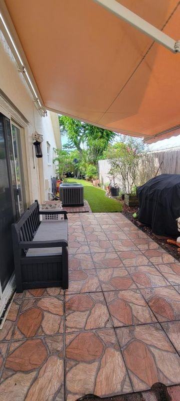 6152 Sw 4th St - Photo 2 of 11
