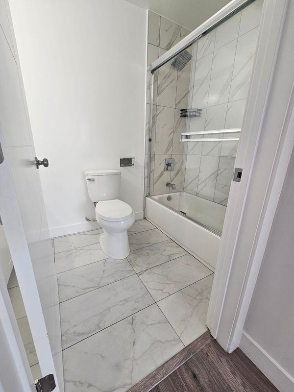 4832 Saturn St - Photo 2 of 20