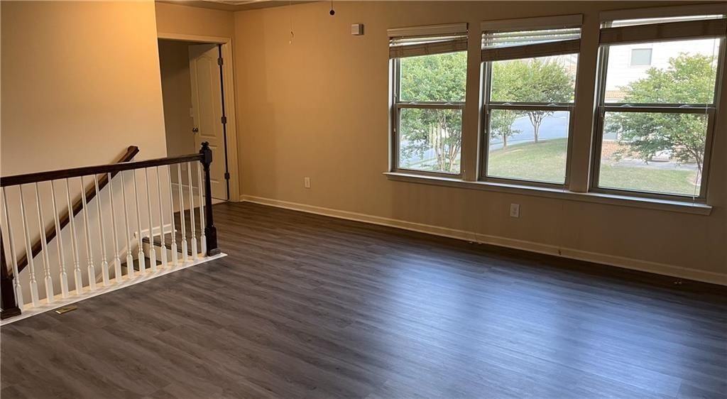 3689 Brockenhurst Dr - Photo 6 of 11