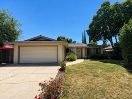featured image of 3440 La Jolla Dr