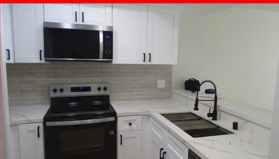 905 S Mountain Ave - Photo 4 of 7