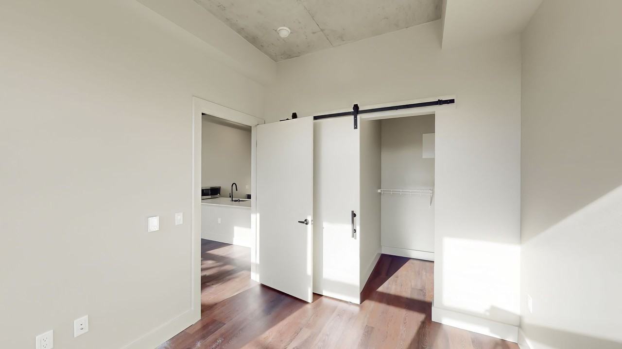 Capitol Hilltop Apartments - Photo 6 of 50