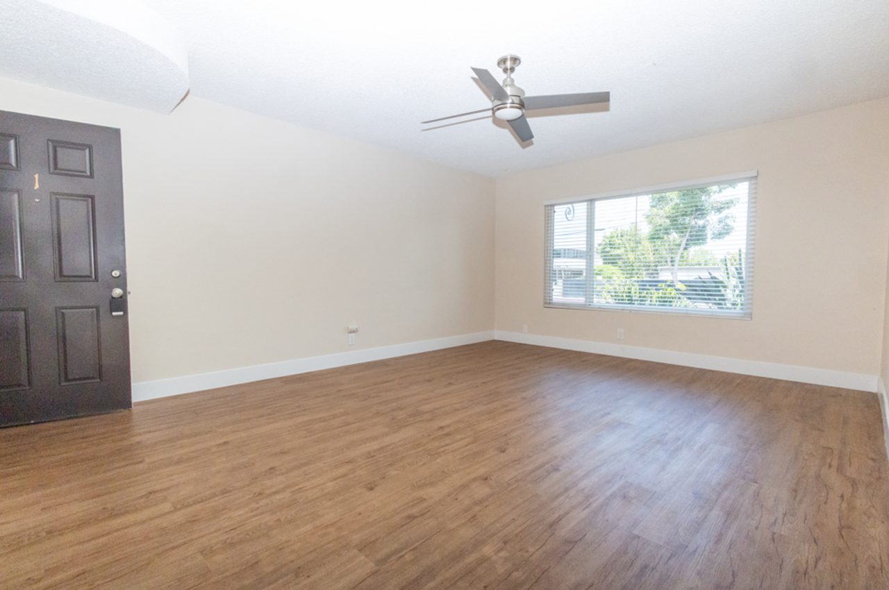 La Casa Blanca - Photo 2 of 45