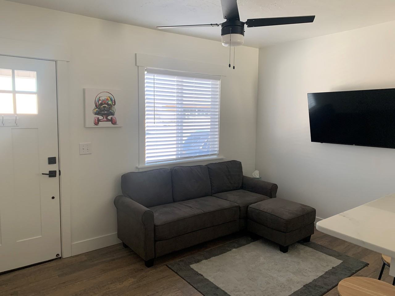 1799 Curtis Ave - Photo 4 of 12