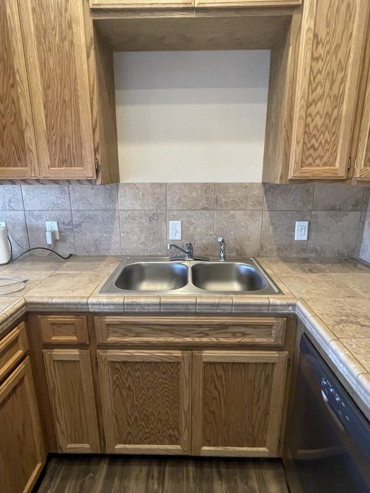819 Lake Ave - Photo 4 of 5