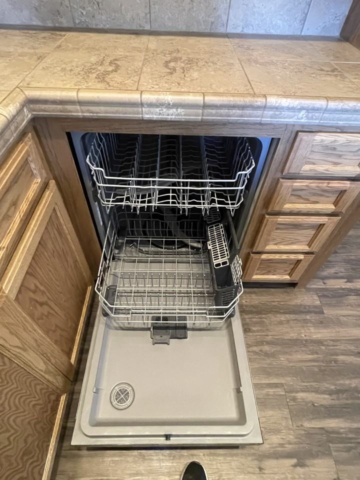 819 Lake Ave - Photo 5 of 5