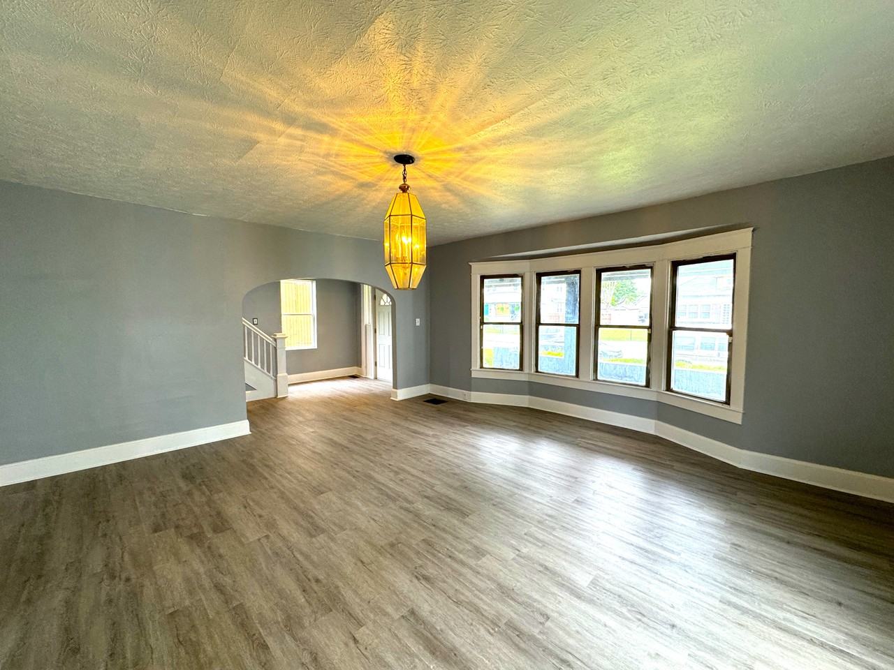 2028 N Dexter St - Photo 3 of 13