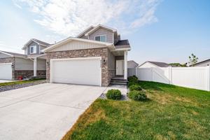 featured image of 4725 Witts End