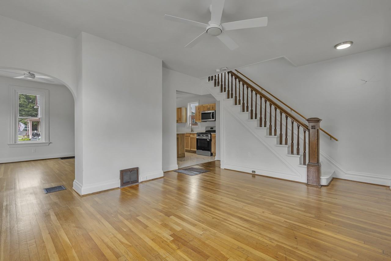 912 Penn Ave - Photo 7 of 14
