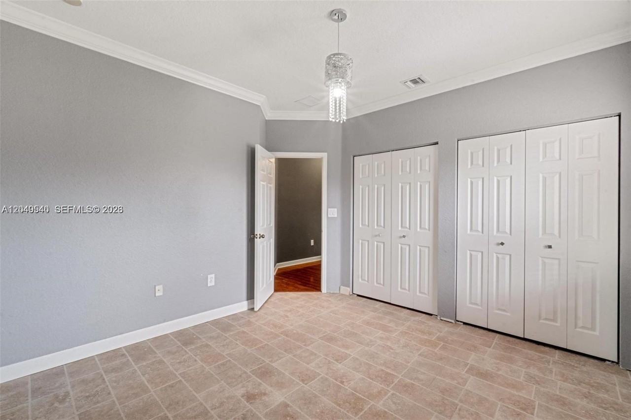 24301 Sw 112th Ave - Photo 6 of 38