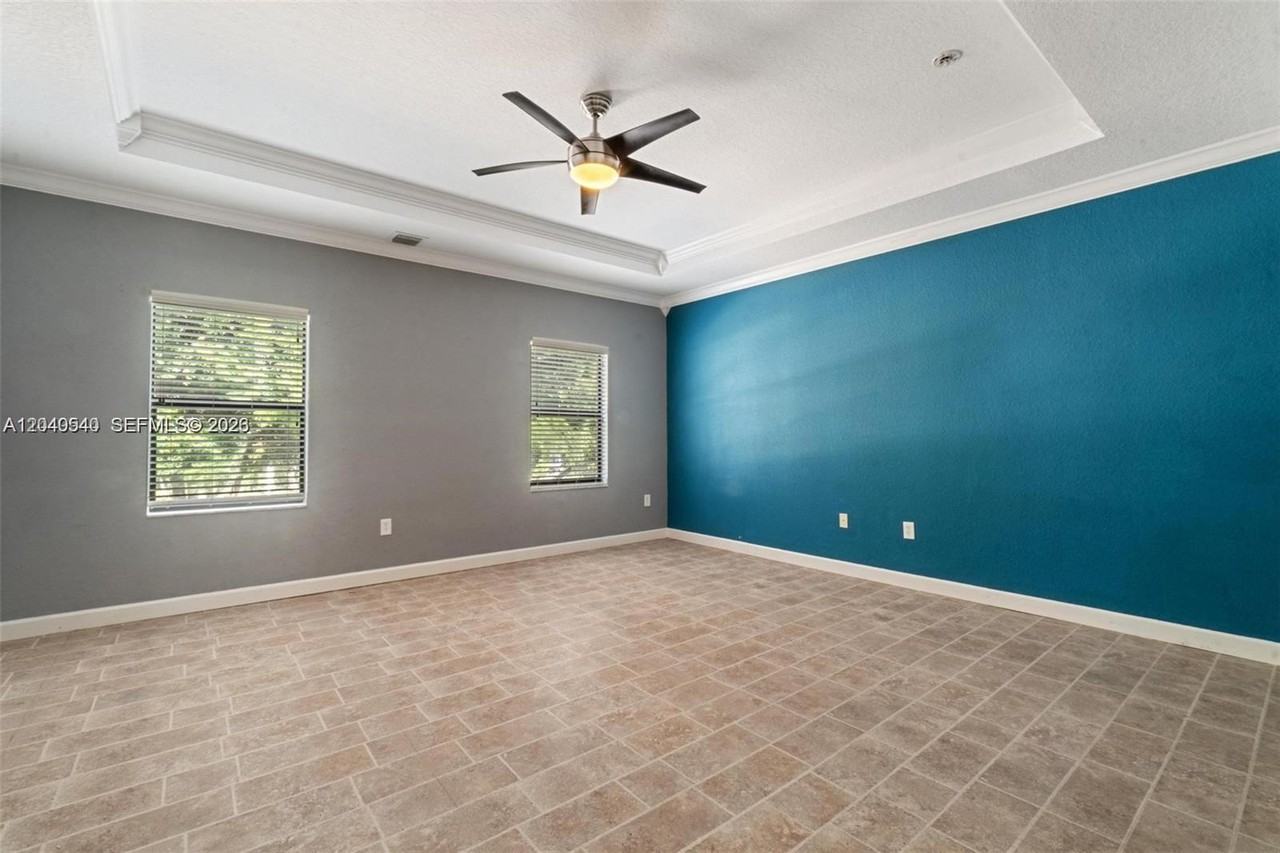 24301 Sw 112th Ave - Photo 7 of 38