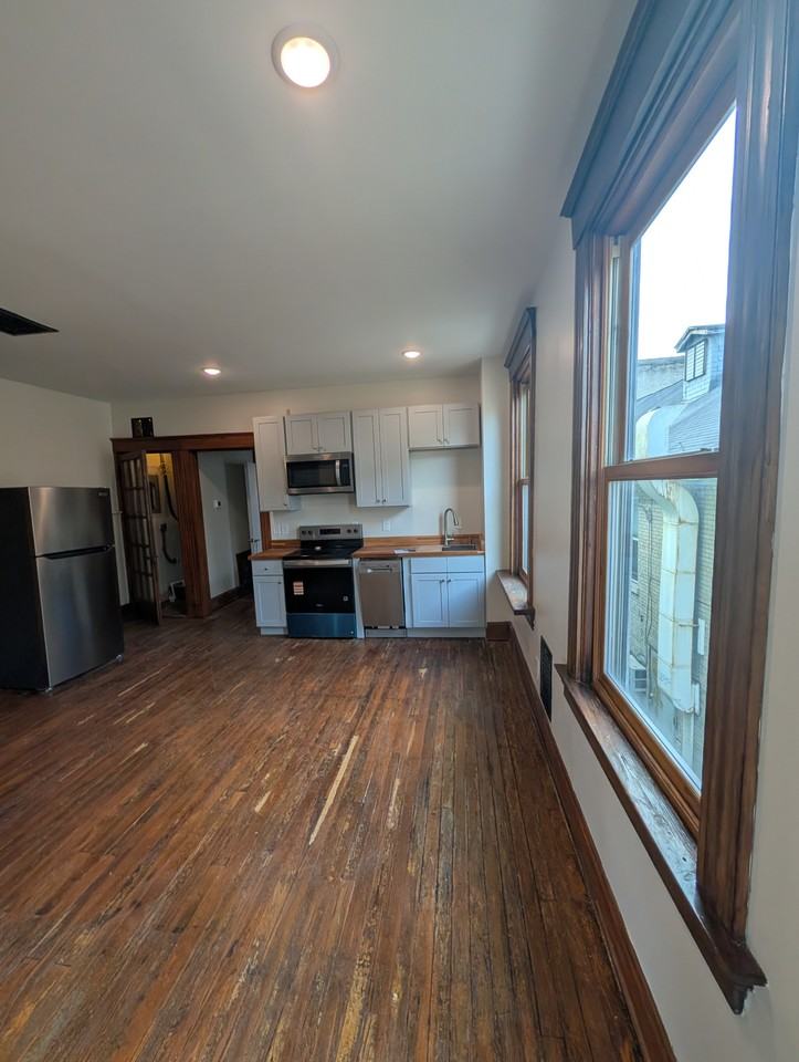 3940 Spring Grove Ave #2 - Photo 4 of 9