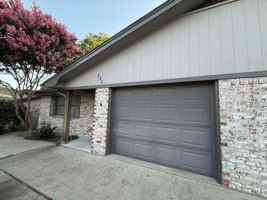 featured image of 330 S Barton St