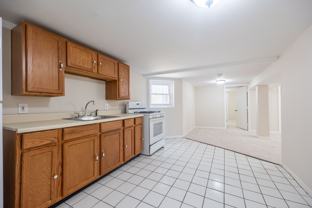 2110 N Avers Ave #G - Photo 1 of 1