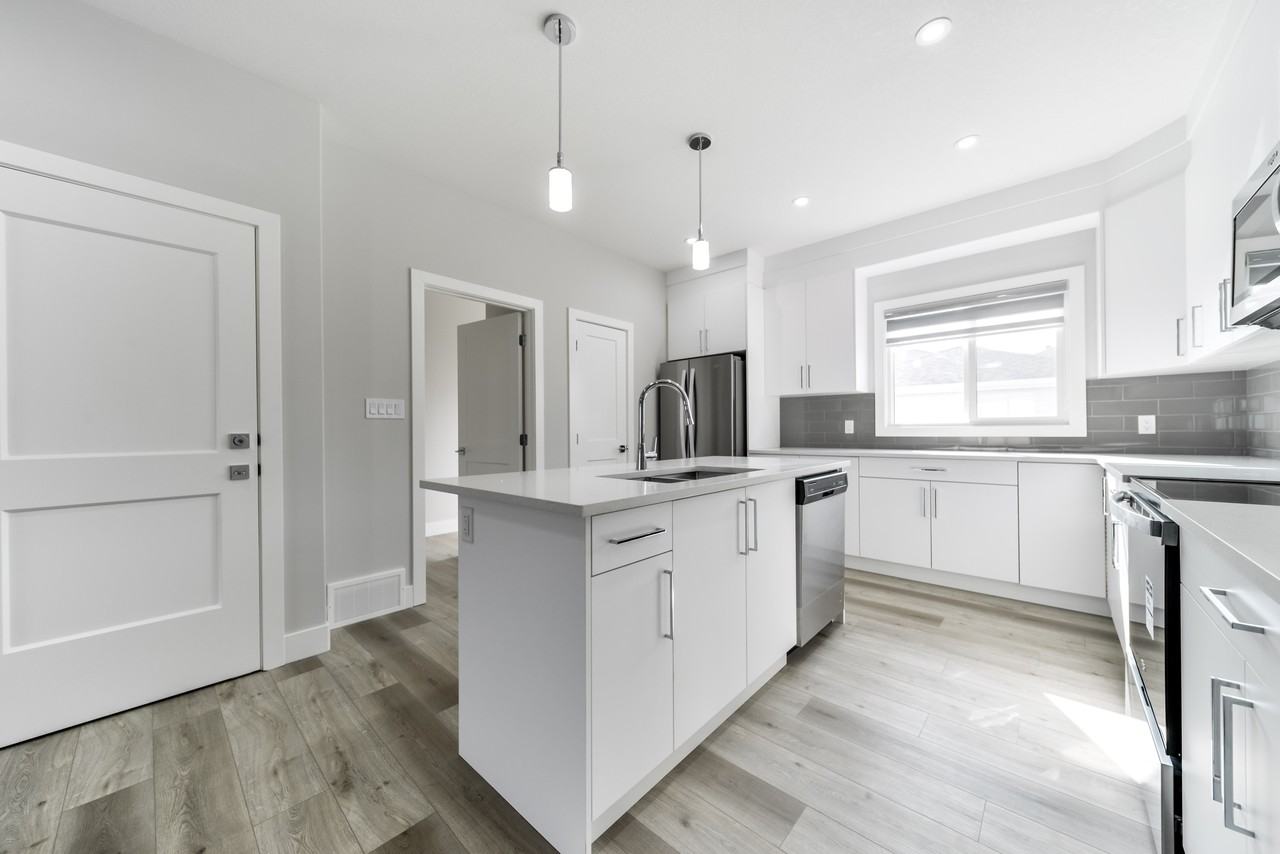 595-M Blackstone Blvd - Photo 6 of 27