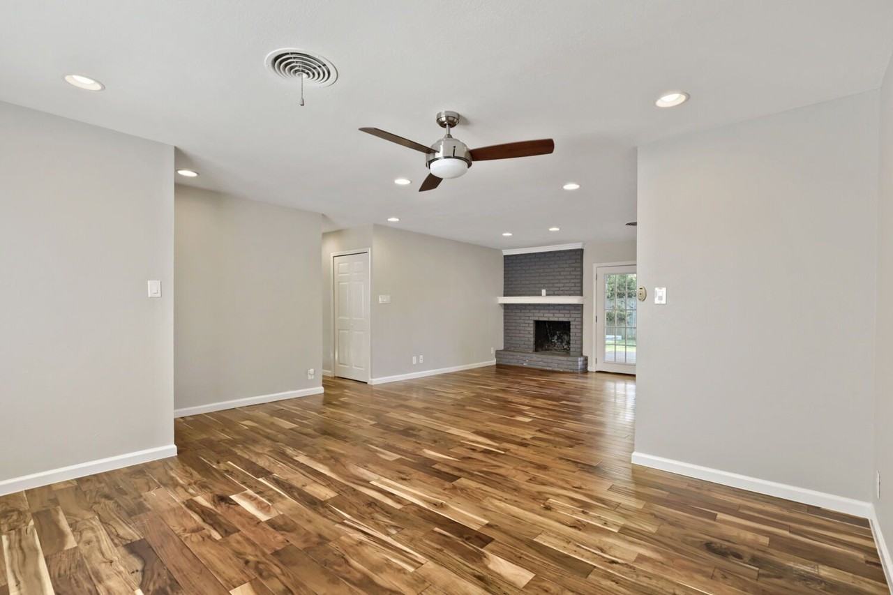 5716 Wellington Dr - Photo 4 of 23