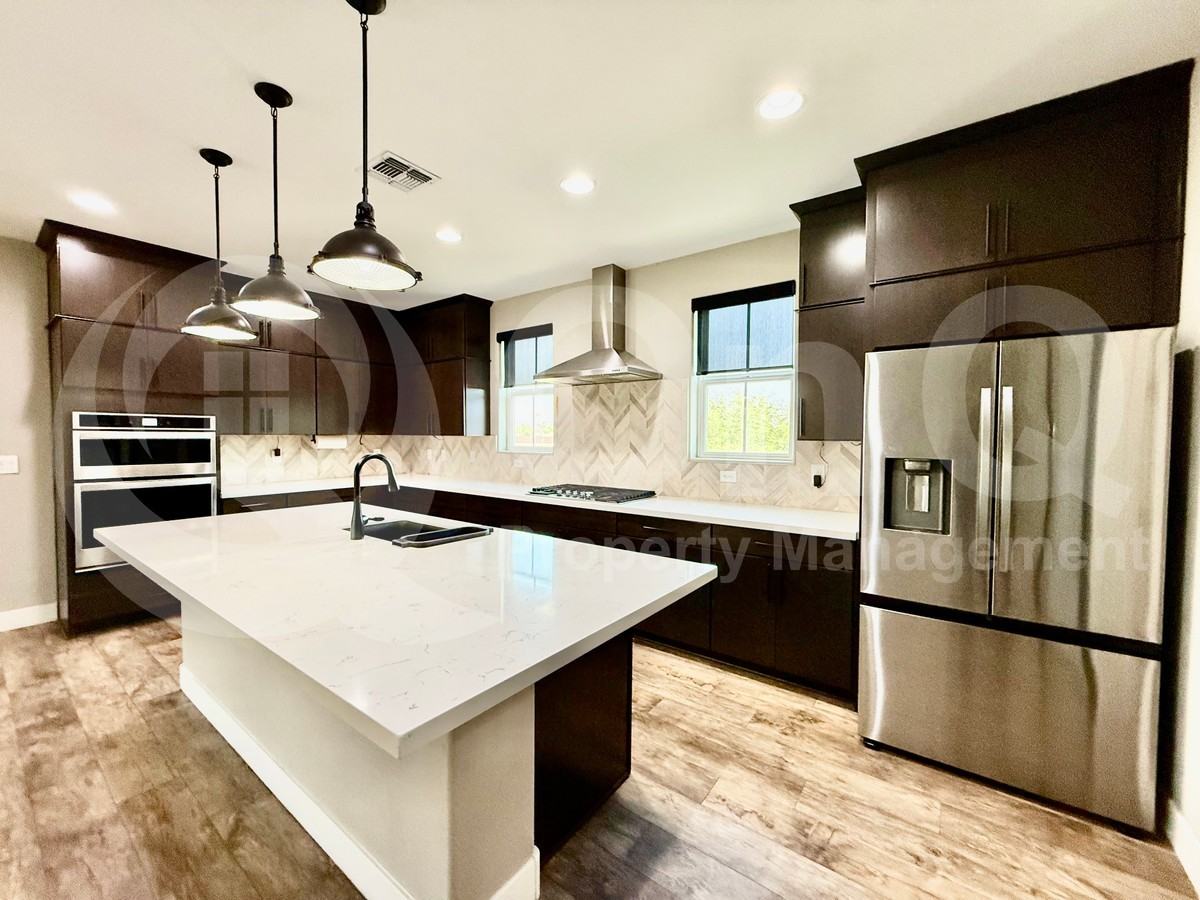 687 W Flintlock Way - Photo 4 of 29