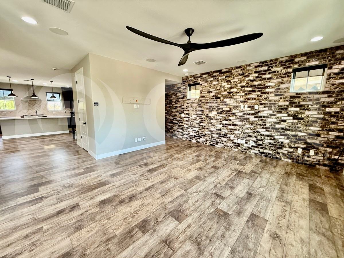 687 W Flintlock Way - Photo 6 of 29